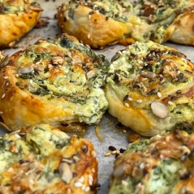 Easy Spinach and Cheese Rolls Recipe