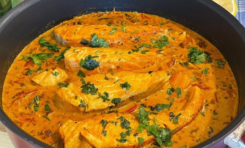 Tuscan Salmon (Creamy Parmesan Sauce with Sun-Dried Tomatoes & Spinach)