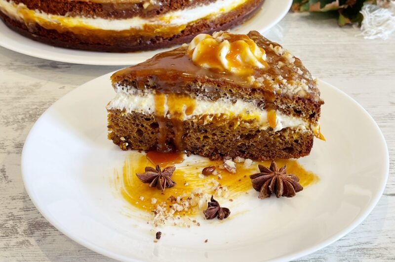 Tort cu dovleac copt si caramel sărat