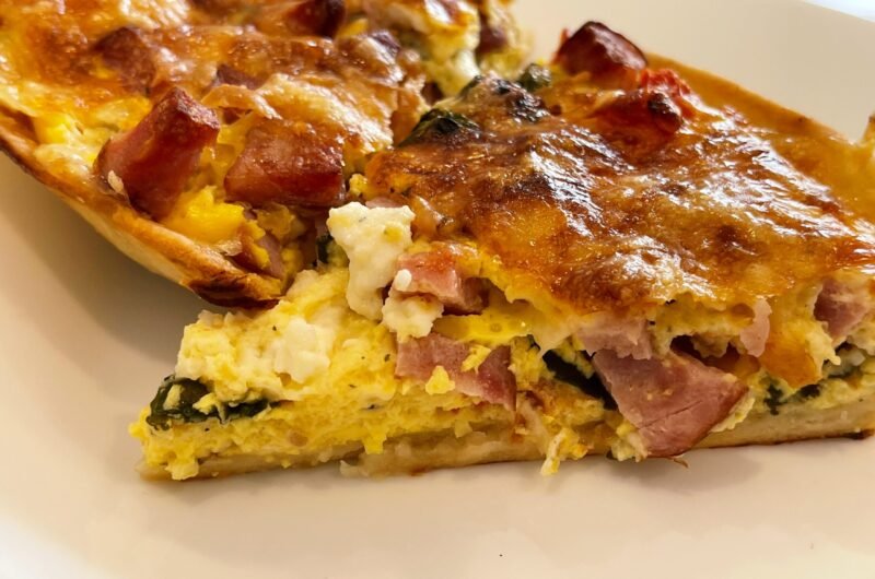 Omletă coapta cu branză de vaci și spanac