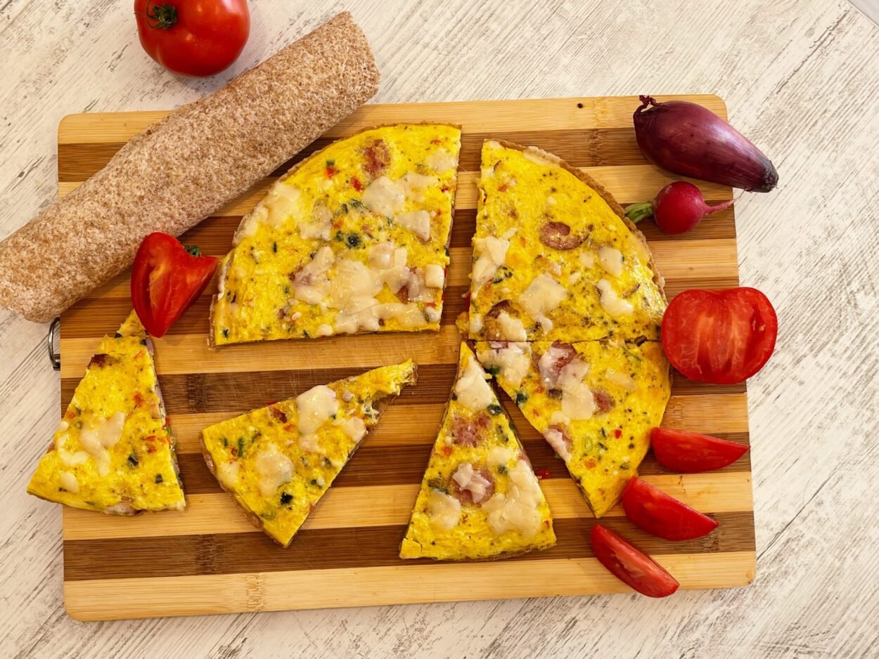 Rețetă ușoară de mic dejun – omletă cu susul in jos