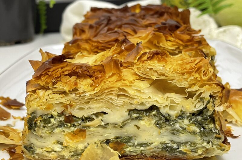 Curly Pie with zucchini, cheese and spinach