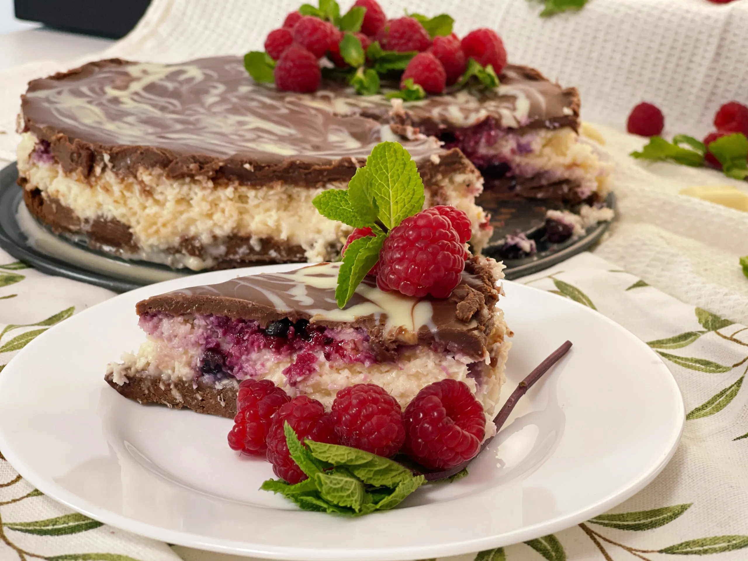 Chocolate Coconut Berry Indulgence – No Bake Cake