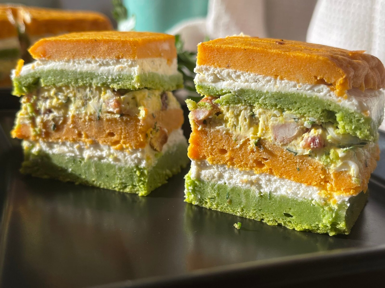 Delicious appetizer cake with cream cheese and bacon