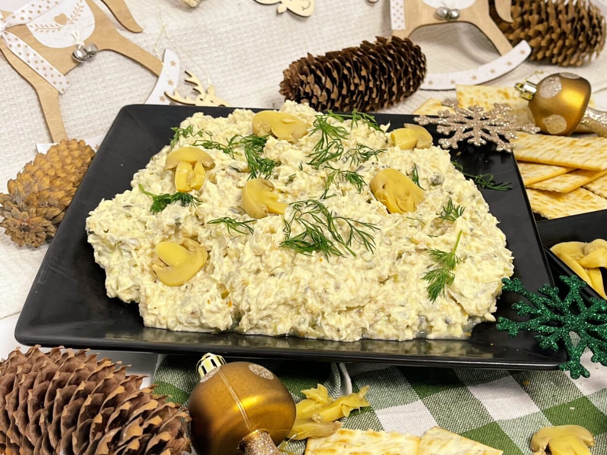 Salată cu piept de pui si ciuperci: o rețetă rapidă și delicioasă!