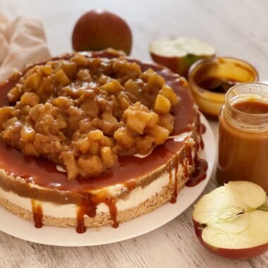 cover photo 1 Irresistible No-Bake Cheesecake with Caramelized Apples and Cottage Cheese