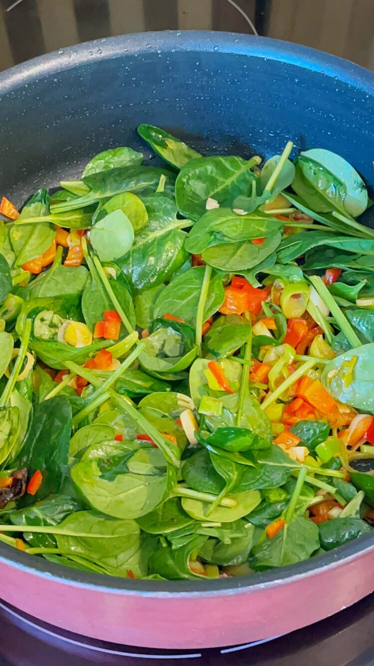 Potato and Spinach Frittata: A Perfectly Simple and Savory Brunch Recipe