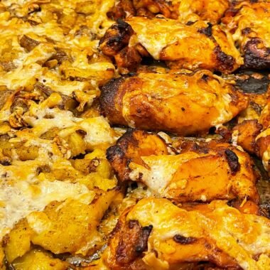 cover foto 1 Cheesy Smashed Potatoes and Juicy Baked Chicken: The Ultimate Sunday Lunch