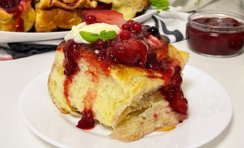 cover photo "Fairy Tale Rolls For Her" - Fruity Rolls