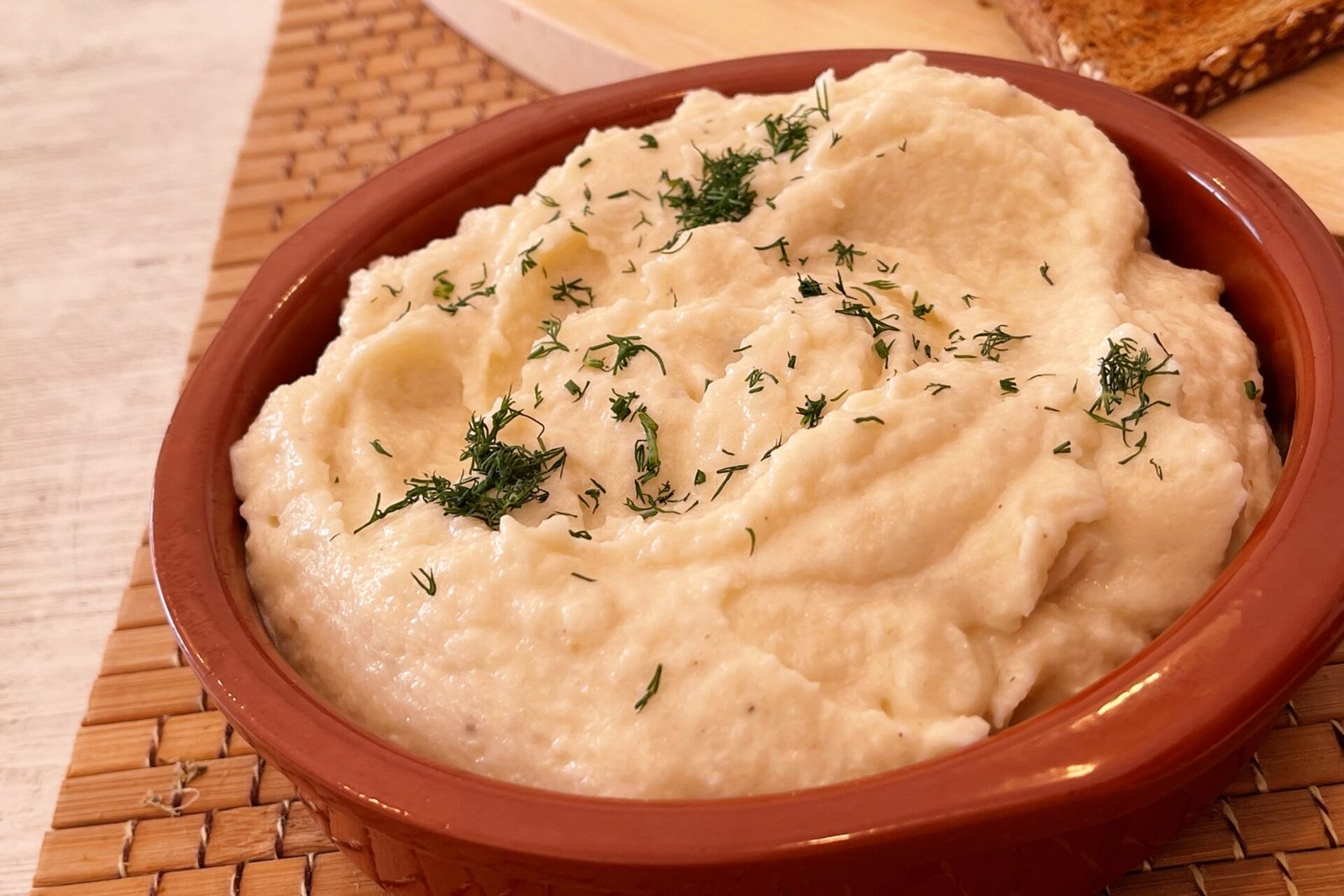 Creamy Cauliflower Salad with Garlic and Mayo – Quick and Easy Recipe