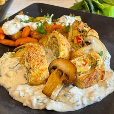 cover photo 1 Chicken Roulade with Herbs and Nuts in Creamy Mushroom‑Spinach Sauce Ro: Ruladă Pui cu Verdeturi și Nuci