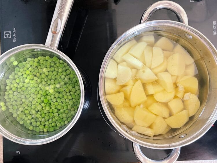 cooking vegetables for garnish Delicious Slow Cook Ribs with Mashed Peas and Aromatic Potatoes