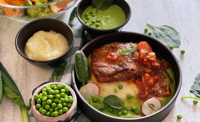 Delicious Slow Cook Ribs with Mashed Peas and Aromatic Potatoes