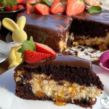 cover photo 1 Easter with the Scent of Chocolate: Sweet Easter Bread with Cheese and Candied Apricots