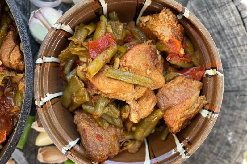 Ceaun de Porc și Fasole Verde