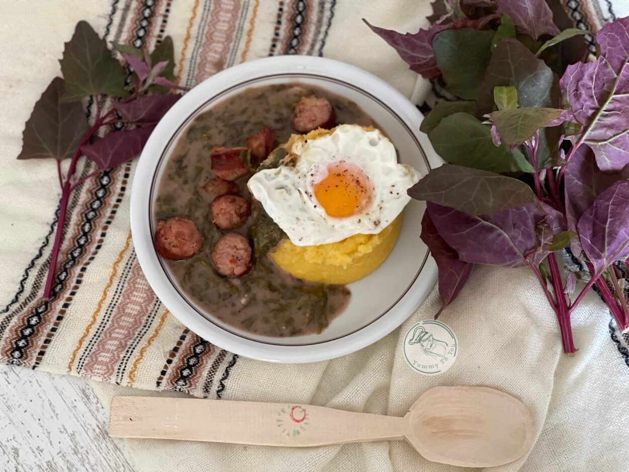 Lobodă roșie cu lapte și cârnați afumați – gata în 30 de minute!