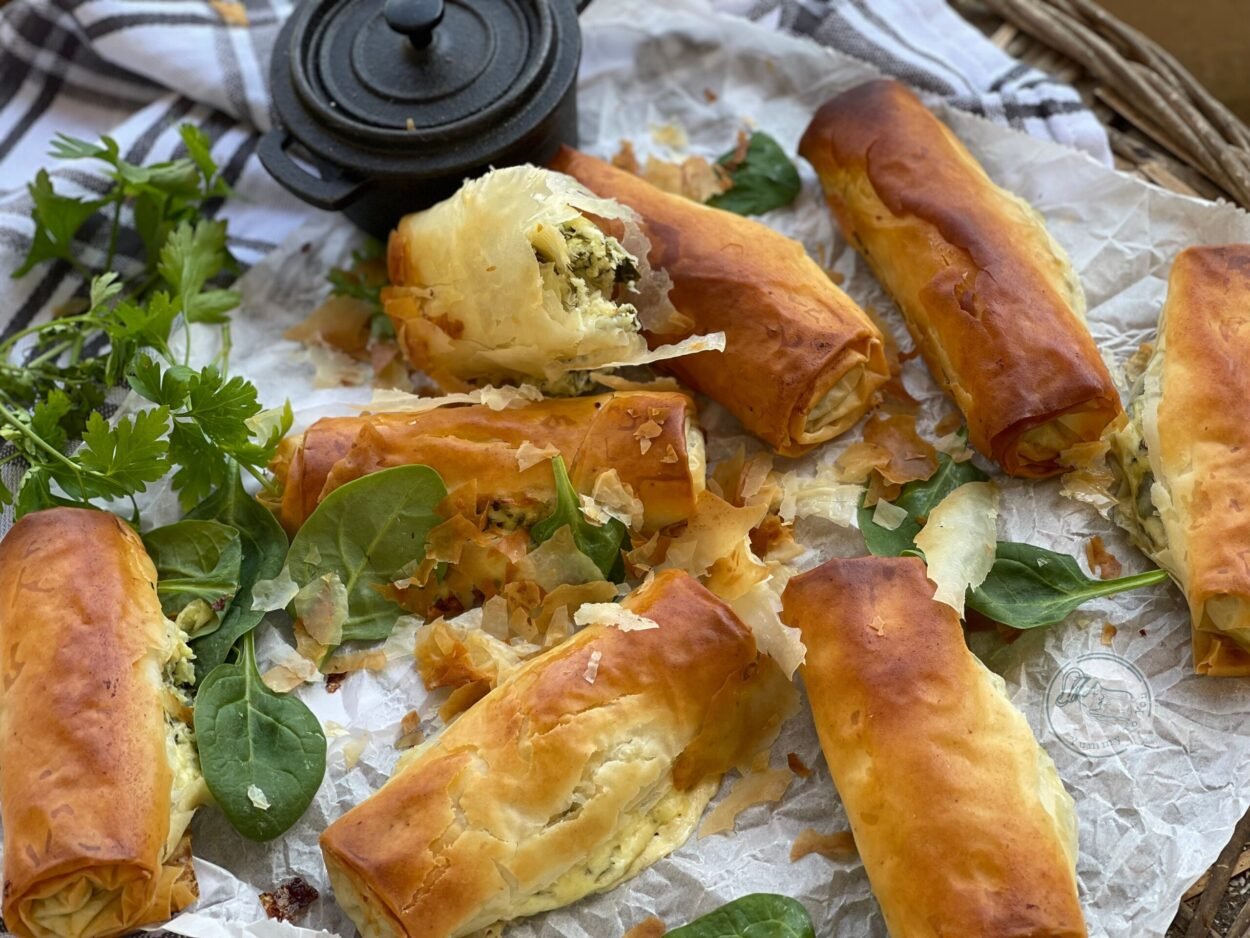 Crispy Filo Cheese and Spinach Pies – Crunchy and Easy to Make