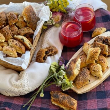 romburi fragede diverse umpluturi cos platou rustic lemn
