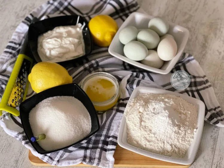 ingrediente 1 chec umed cu lămâie și iaurt