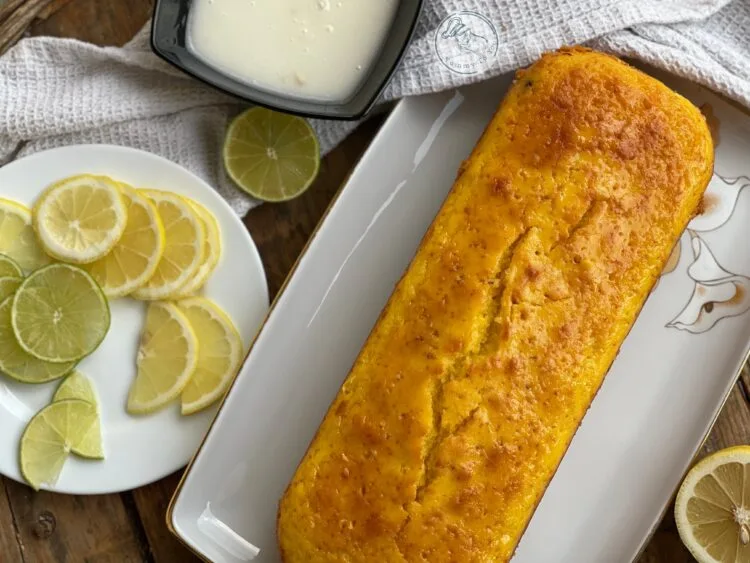 chec umed cu lamaie si iaurt insiropat pregatit pentru decor