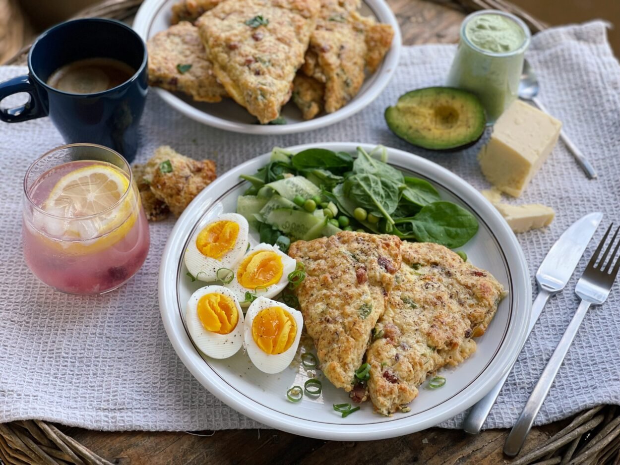 Savory Smoked Ham and Cheddar Scones Recipe – Fluffy, Tender, and Full of Flavor