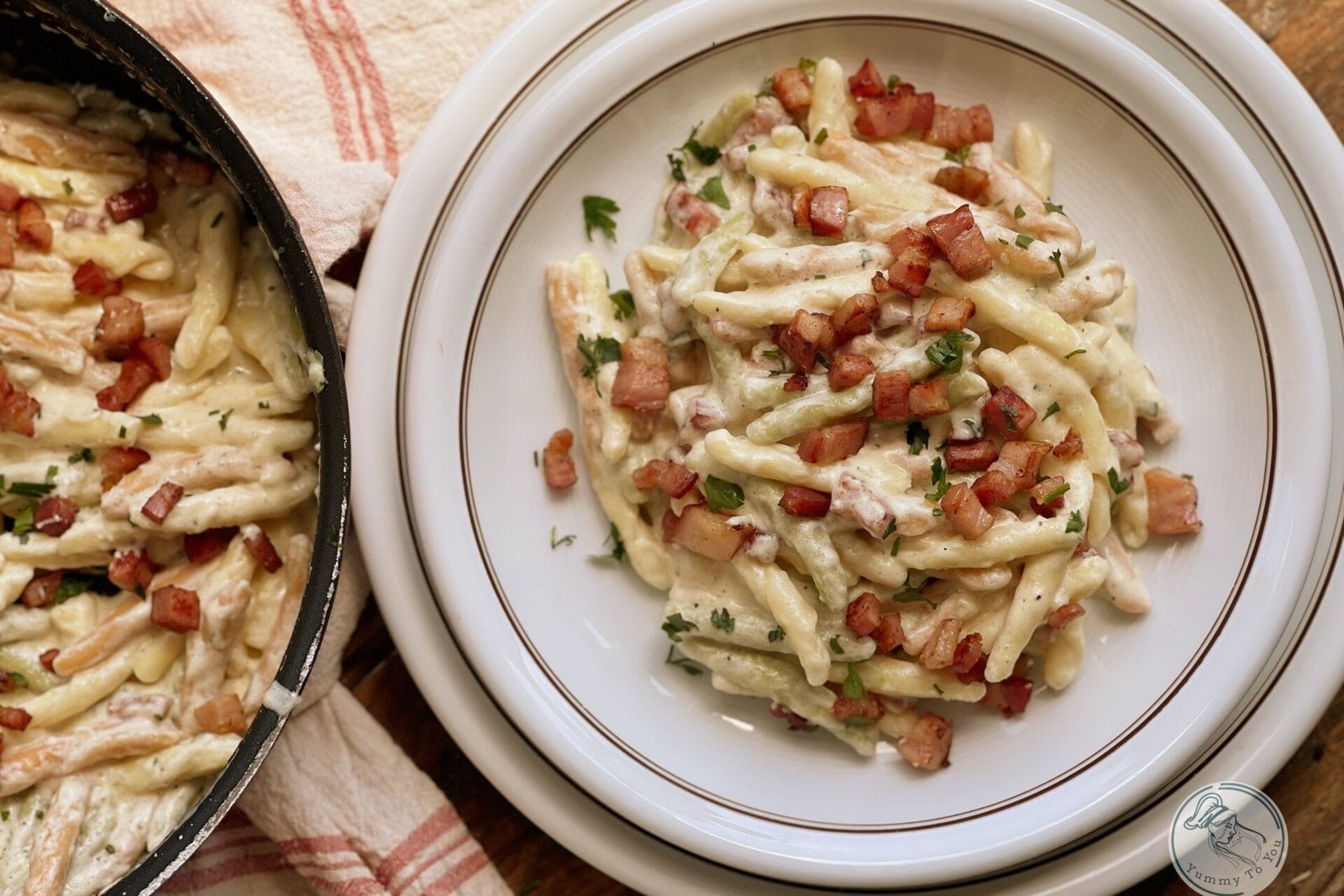 Paste cremoase cu bacon și cheddar – Gust bogat și rapid de preparat
