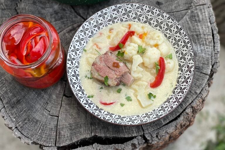 Cauliflower Soup with Smoked Meat – Quick, Simple & Delicious