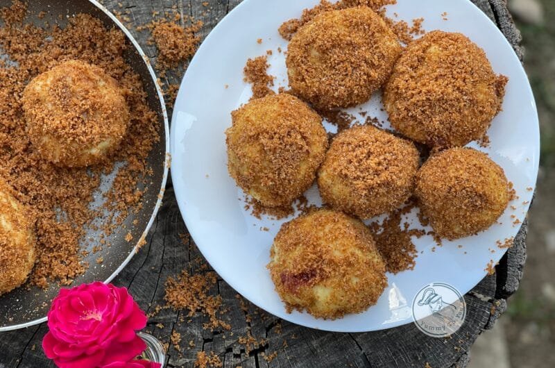 Plum Dumplings (Gomboți)