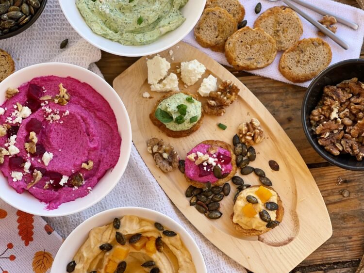 spread-uri cu cremă de brânză și legume servire 3