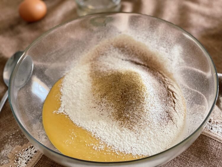 adaugare ingrediente uscate aluat