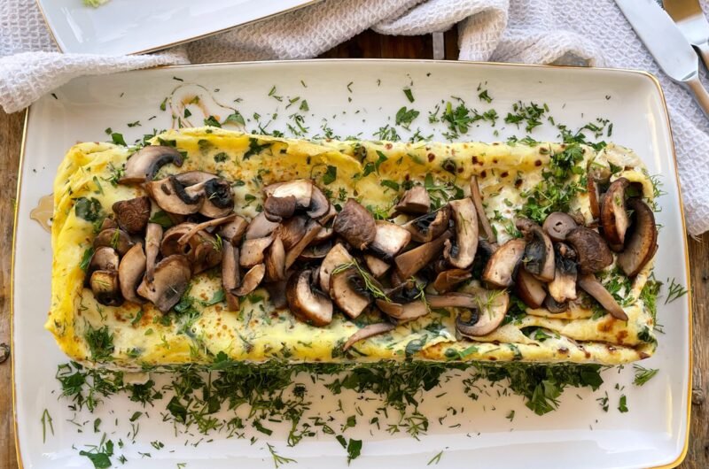 Terină cu ciuperci și clătite sărate cu spanac