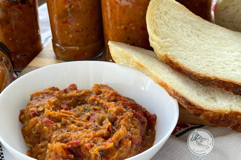 Zacuscă de vinete cu ardei copți