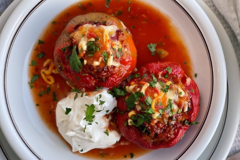 Gogoșari umpluți cu legume și orez – rețetă usoara la cuptor