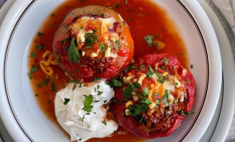 Gogoșari umpluți cu legume și orez cover photo