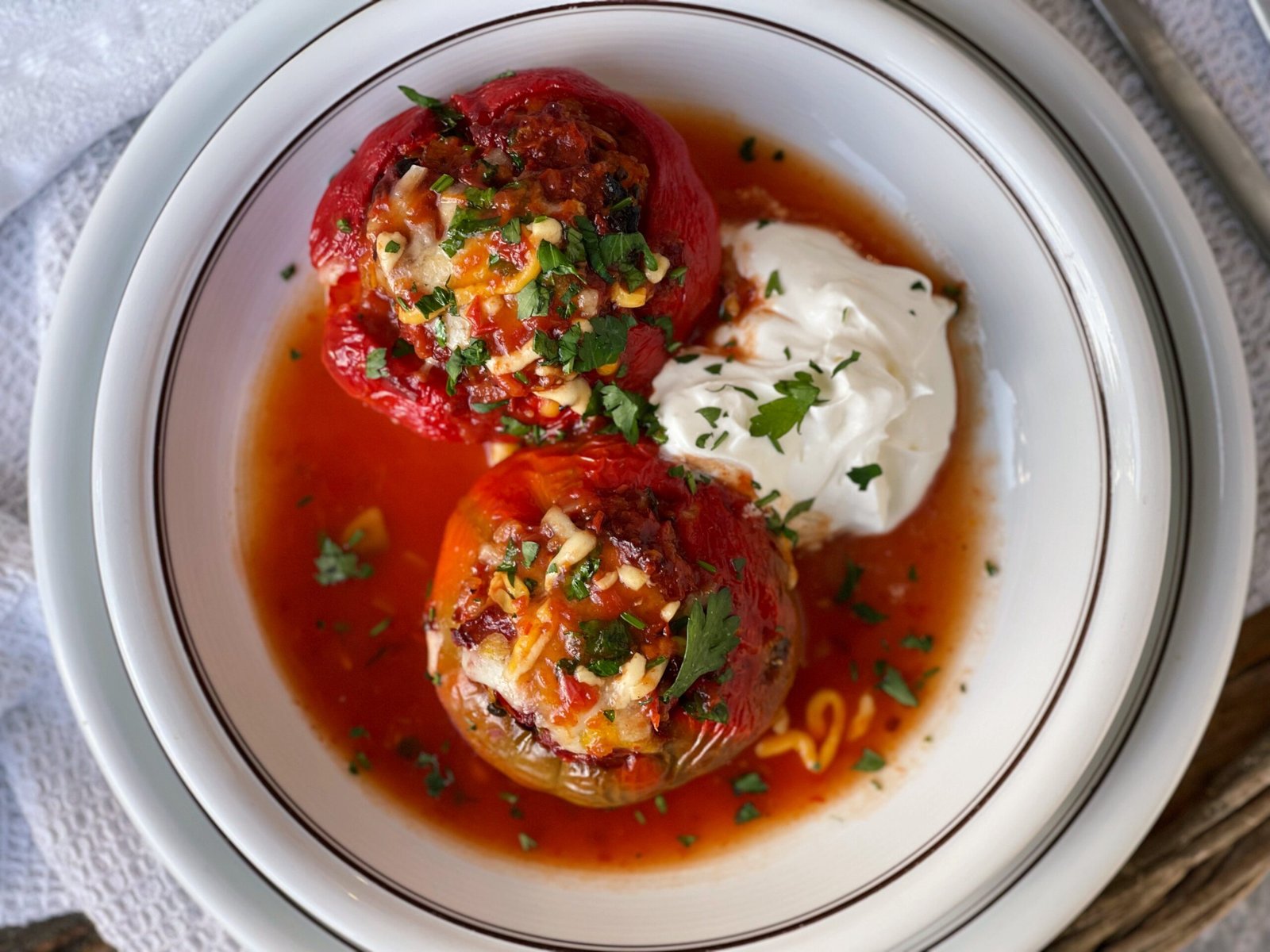 Gogoșari umpluți cu legume și orez servire 2