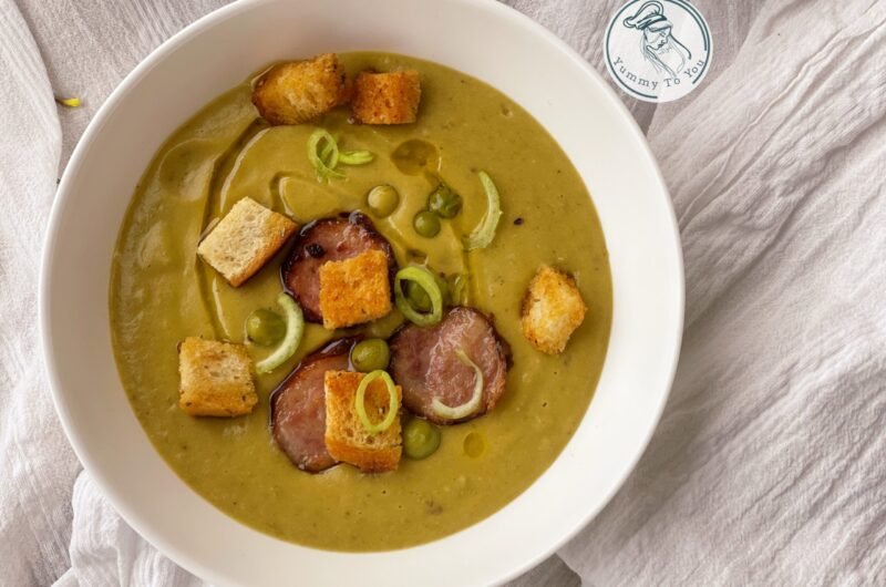 Supă cremoasă de mazăre cu cârnați afumați – supă olandeză de iarnă (Snert) – versiunea mea