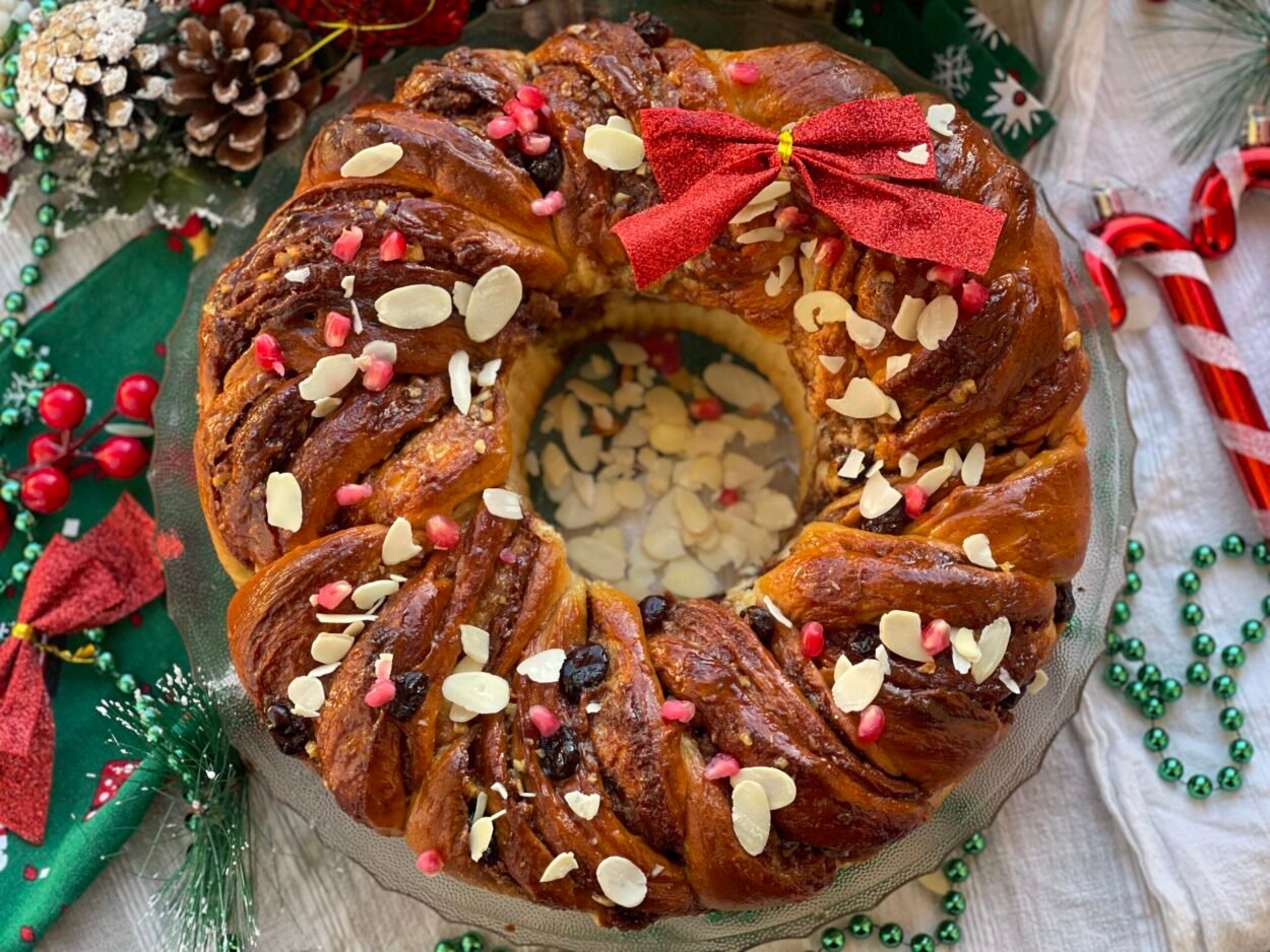 Cozonac Babka cu Ciocolată și Portocale – Coronita de Craciun