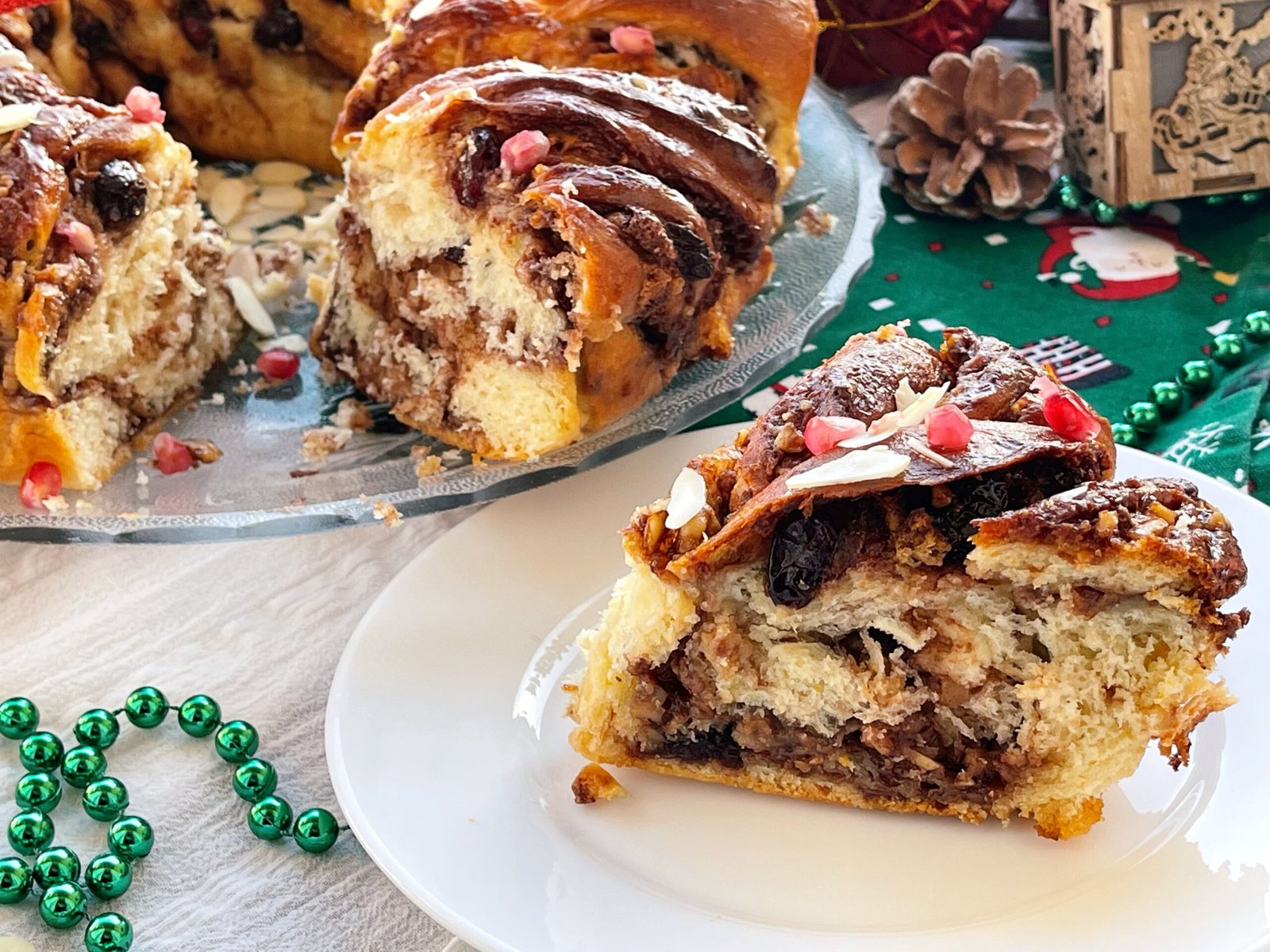 Servire cozonac babka cu ciocolată și portocale 2