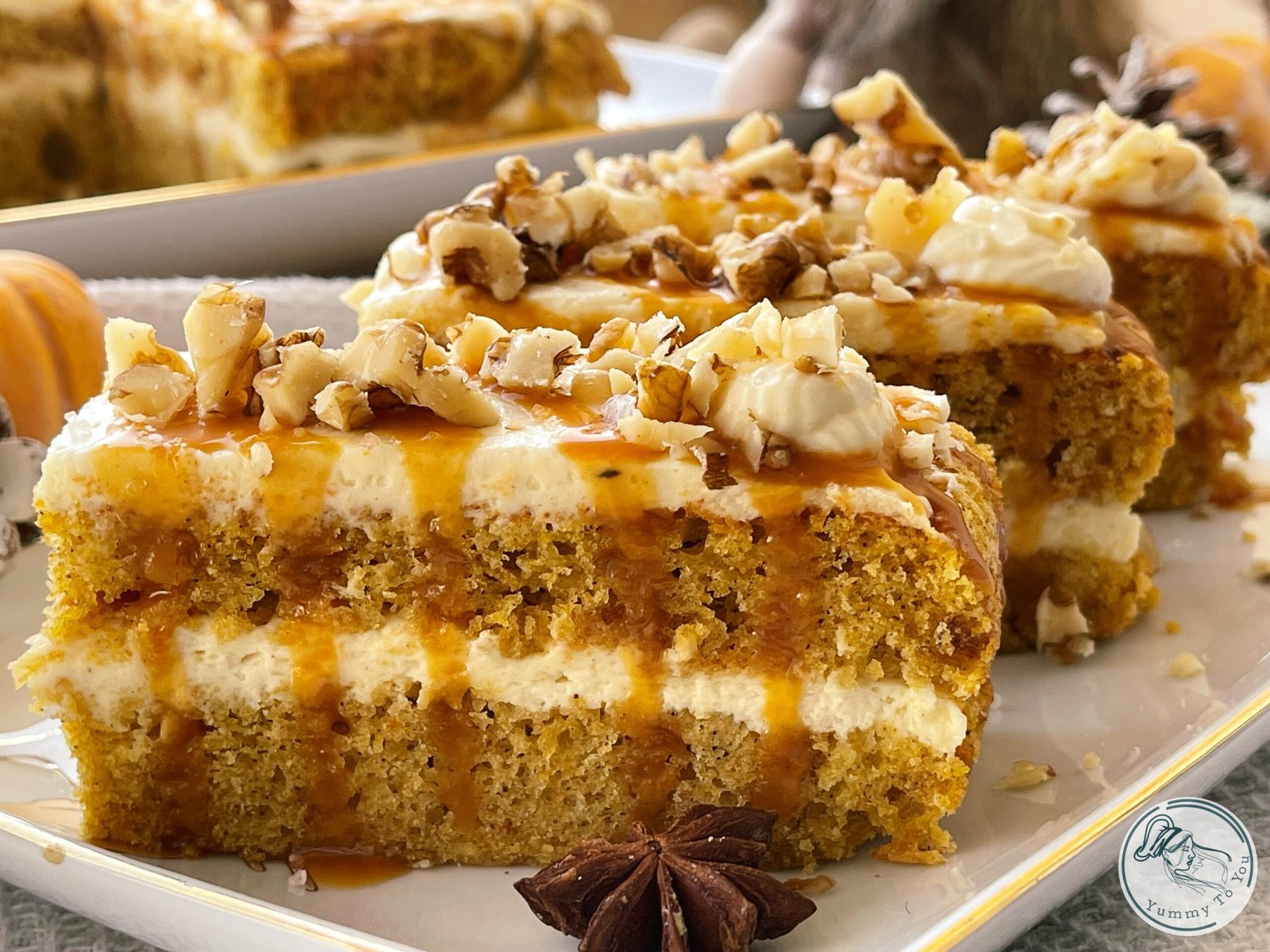 Prăjitură în straturi cu dovleac, caramel și mascarpone (ușoară și elegantă)​