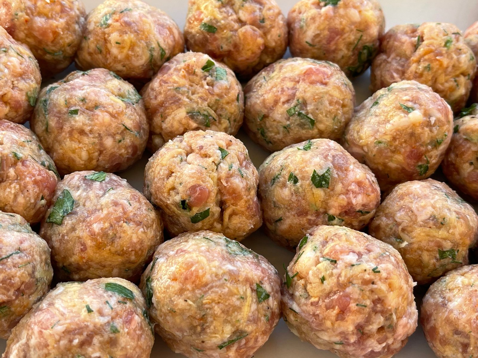 Chifteluțe de Porc și Vită formare 1