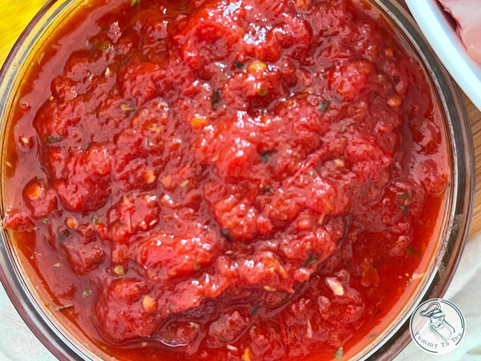 Pregatire sos pentru pizza Chicago style