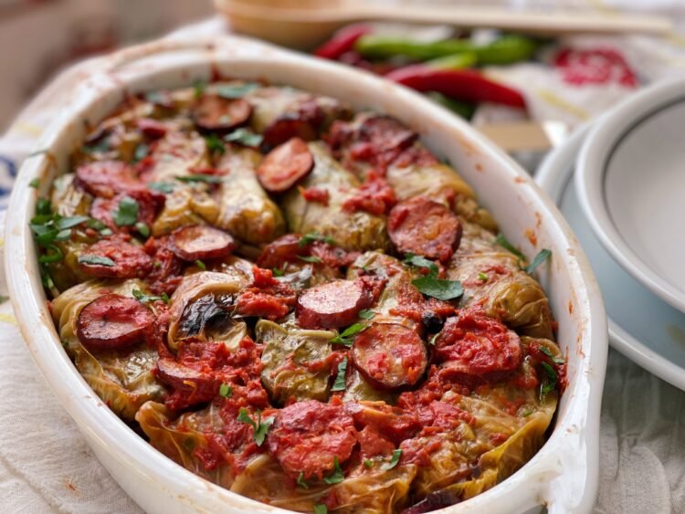 Sarmale în foi de varza dulce dupa coacere 1