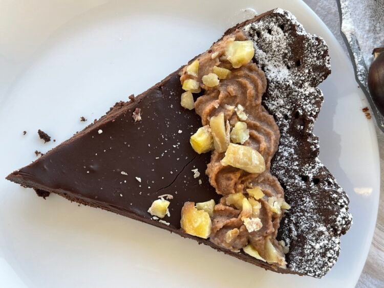 Tarta de ciocolata, cafea si castane felie