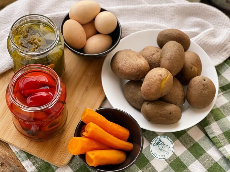 Salată de boeuf fără carne și fără mazăre ingrediente Salată de boeuf fără carne și fără mazăre ingrediente
