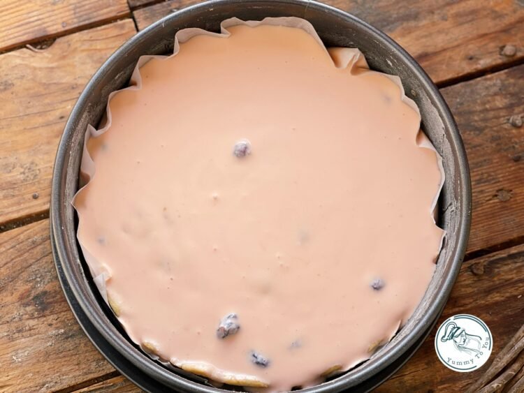 Tartă cu brânză dulce inainte de coacere Tartă cu brânză dulce inainte de coacere