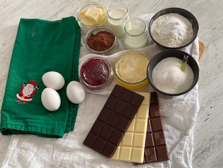 Cubulețe cu cremă de ciocolată și gem ingrediente Cubulețe cu cremă de ciocolată și gem ingredienten