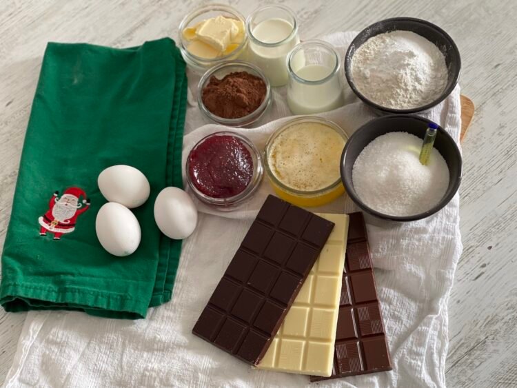 Cubulețe cu cremă de ciocolată și gem ingrediente Cubulețe cu cremă de ciocolată și gem ingredienten