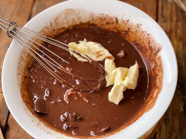 pregatire umplutura de ciocolata