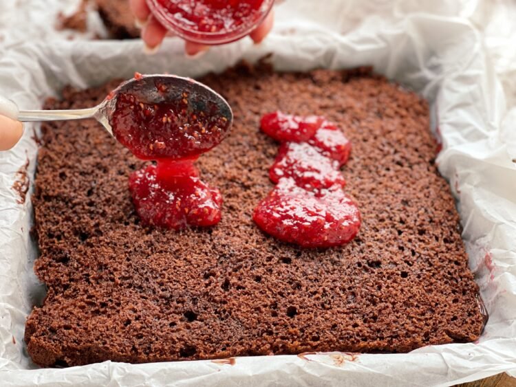 asamblare -întinderea gemului de zmeură asamblare -întinderea gemului de zmeură