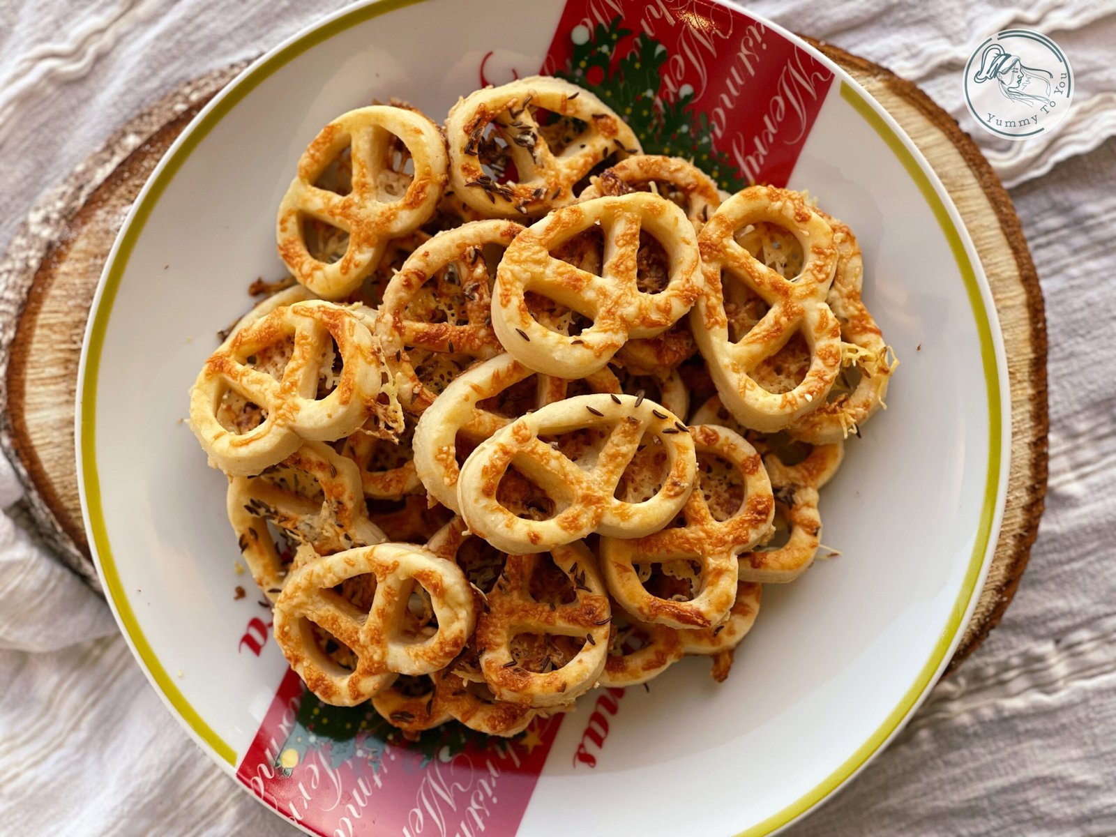 Covrigei fragezi de casă cu unt și osânză  servire 1